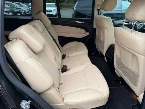 Used 2019 Mercedes-Benz GLS 450 4MATIC image 22