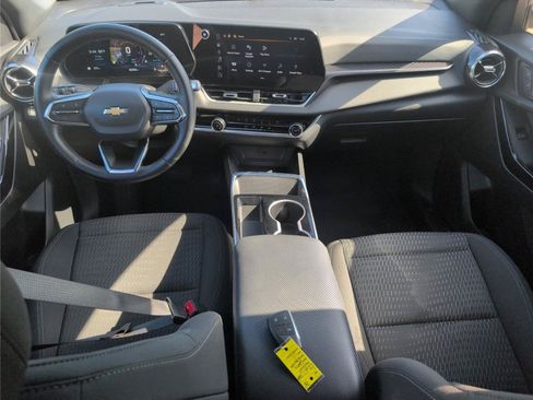 Used 2025 Chevrolet Equinox LT FWD image 33