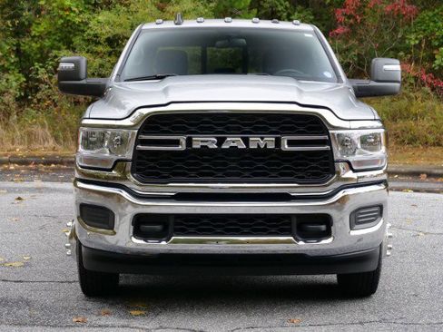 Used 2023 RAM 3500 Tradesman image 5
