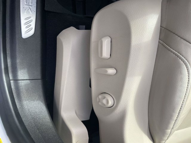 Used 2020 Buick Envision Essence w/ Experience Buick Package AWD/4WD image 22