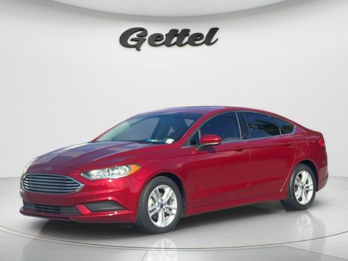Used 2018 Ford Fusion SE w/ Fusion SE Technology Package FWD image 1