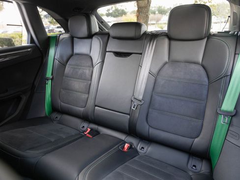 New 2026 Porsche Macan GTS image 29