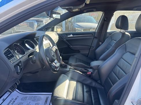 Used 2017 Volkswagen GTI S image 9