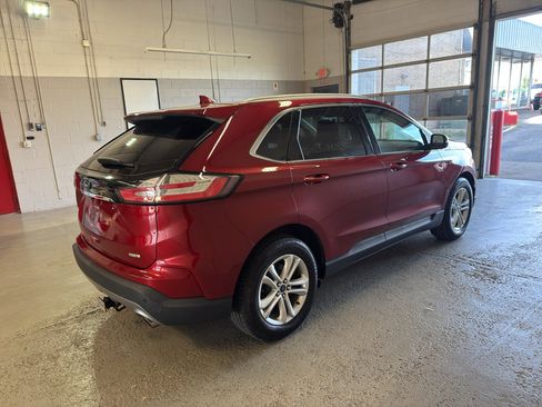 Used 2019 Ford Edge SEL w/ Equipment Group 201A AWD/4WD image 6