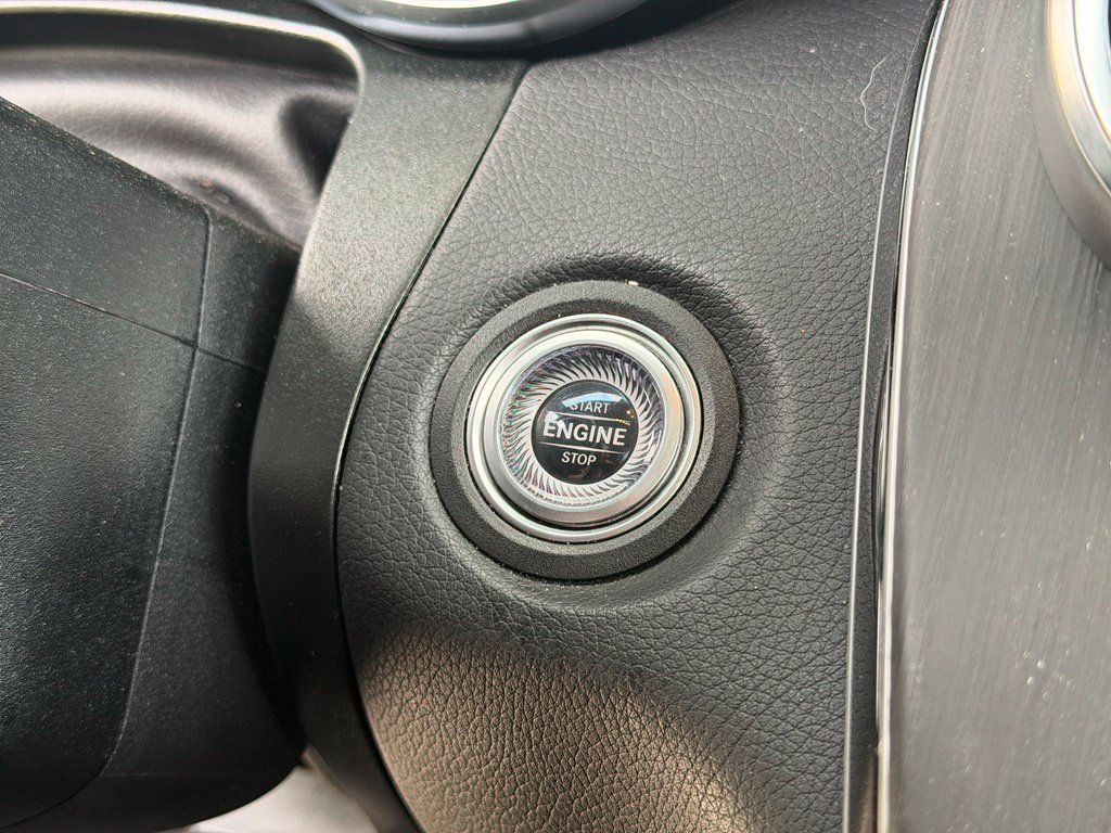 Used 2022 Mercedes-Benz GLC 300 4MATIC image 23