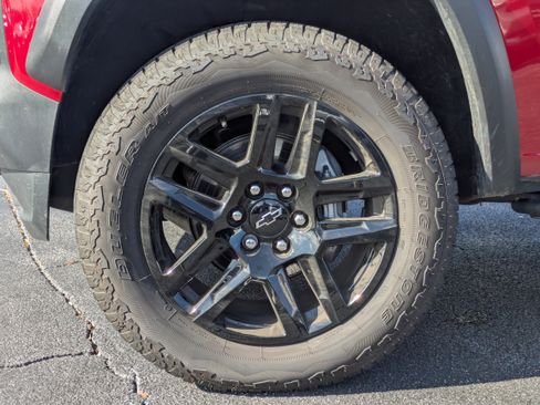 Used 2025 Chevrolet Colorado Trail Boss image 29