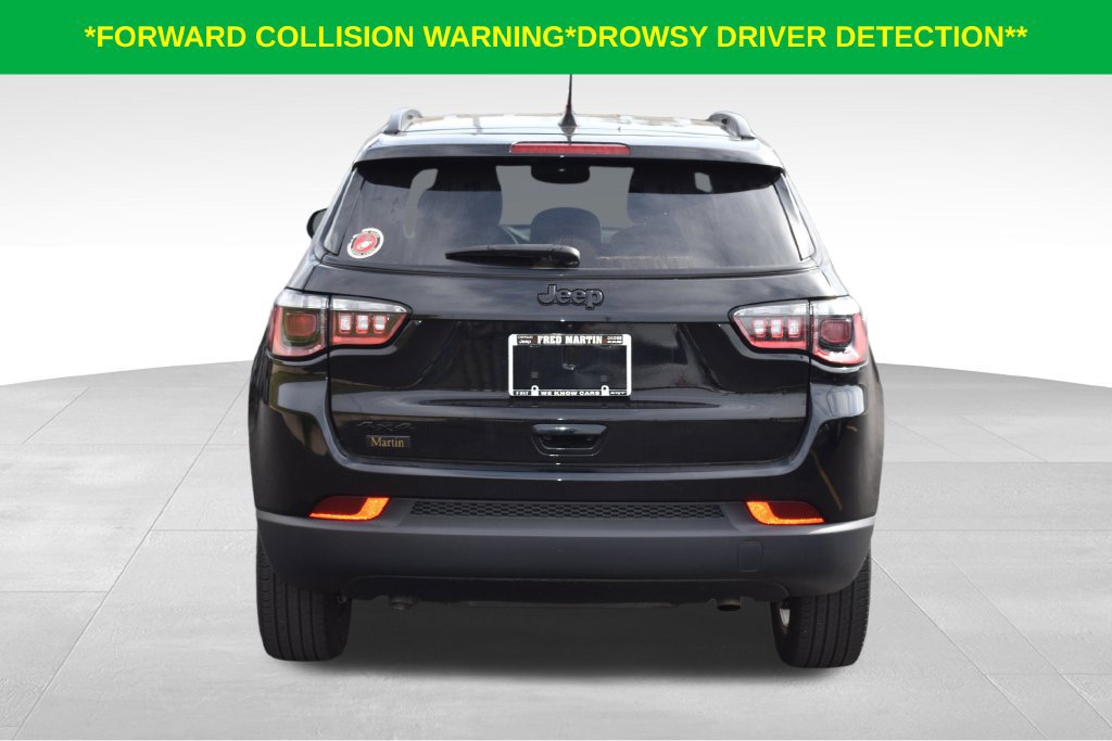 Used 2023 Jeep Compass Latitude w/ Convenience Group AWD/4WD image 9
