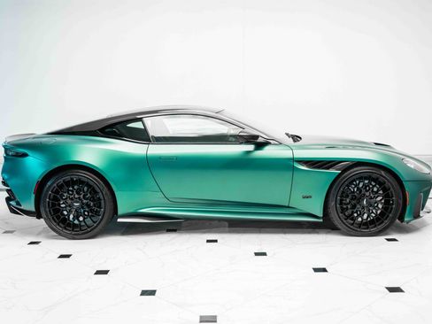 Used 2023 Aston Martin DBS Coupe RWD image 35