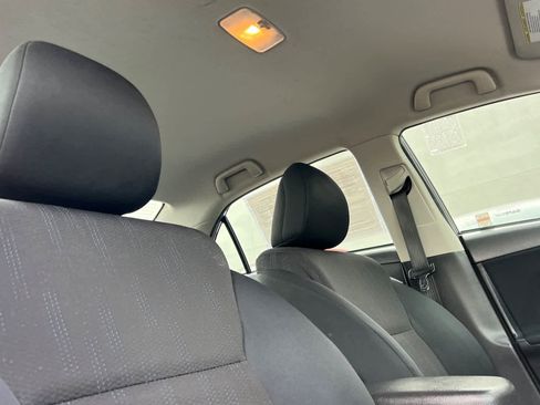 Used 2011 Toyota Corolla S image 17