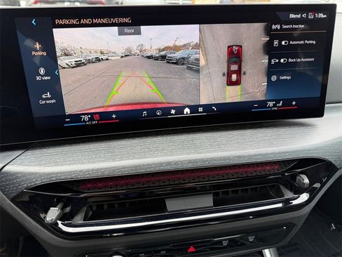 Certified 2025 BMW 330i xDrive Sedan w/ M Sport Package image 22