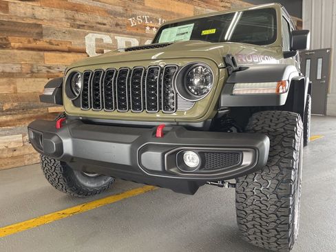 New 2026 Jeep Wrangler Unlimited Rubicon w/ Xtreme 35 Tire Package AWD/4WD image 14
