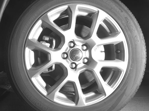 Used 2025 Jeep Compass Limited AWD/4WD image 12