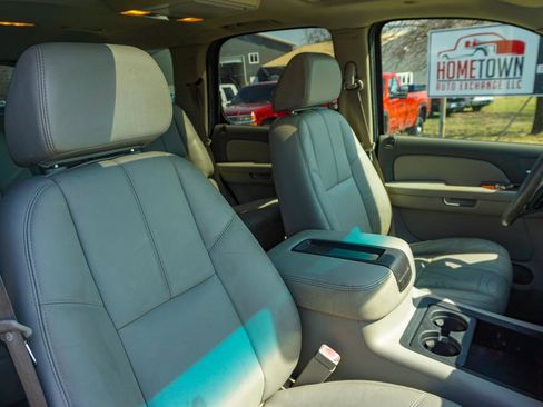 Used 2007 Chevrolet Tahoe LTZ w/ LTZ Preferred Equipment Group image 25