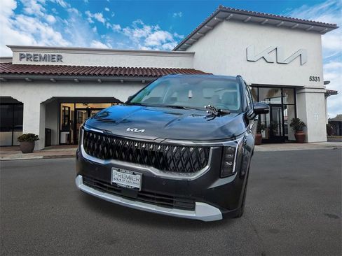 Certified 2026 Kia Carnival EX image 3