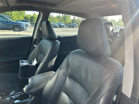 Used 2017 Honda Accord Touring image 8