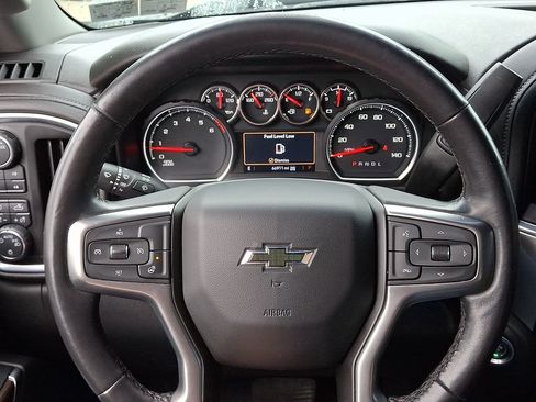 Used 2021 Chevrolet Silverado 1500 LT Trail Boss w/ Convenience Package II AWD/4WD image 19