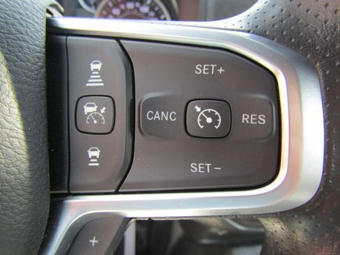 Used 2025 RAM 3500 Tradesman w/ Chrome Appearance Group image 22