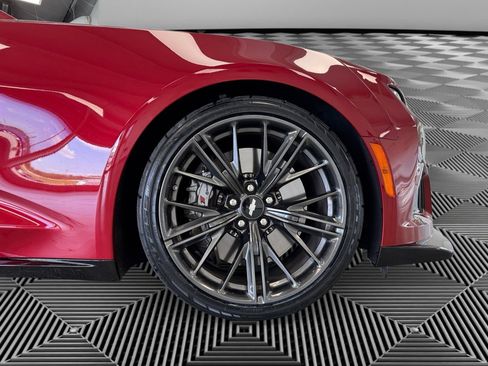 Used 2018 Chevrolet Camaro ZL1 RWD image 10