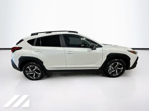 Used 2026 Subaru Crosstrek 2.5i Premium AWD/4WD image 4