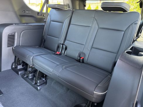 New 2026 GMC Yukon XL Elevation w/ Elevation Premium Package AWD/4WD image 31