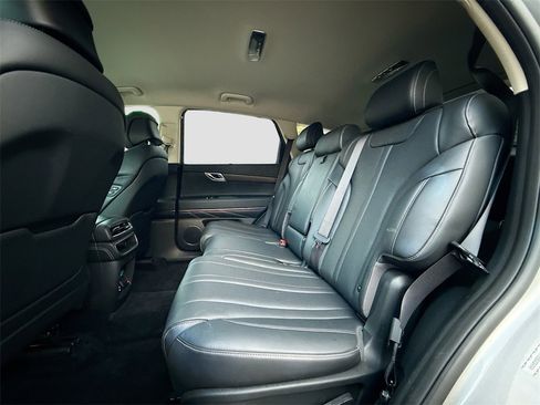 Used 2024 Genesis GV80 2.5T image 26