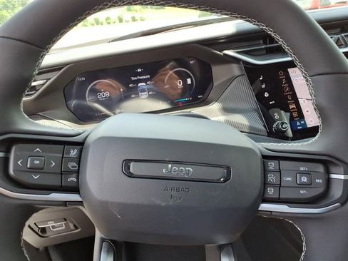 New 2026 Jeep Cherokee Overland AWD/4WD image 9