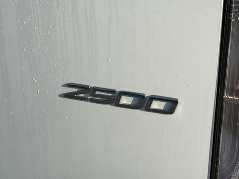 Used 2024 Mercedes-Benz Sprinter 2500 image 32