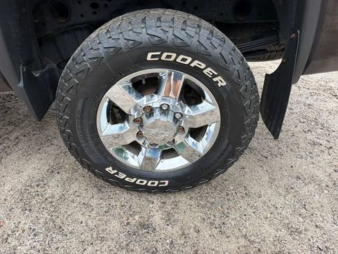 Used 2016 GMC Sierra 2500 SLT w/ Snow Plow Prep Package AWD/4WD image 27