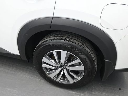 Used 2025 Nissan Pathfinder SL FWD image 24