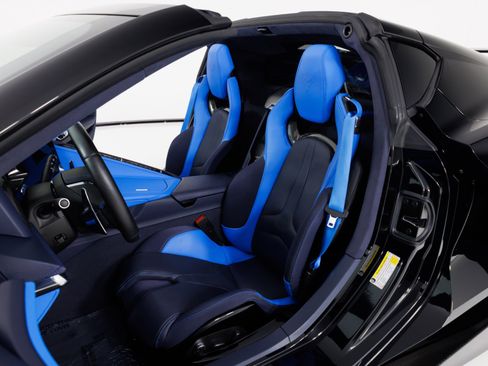 Used 2020 Chevrolet Corvette Stingray Premium Cpe w/ 3LT Preferred Equipment Group image 18