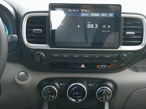 New 2026 Hyundai Venue SEL FWD image 12