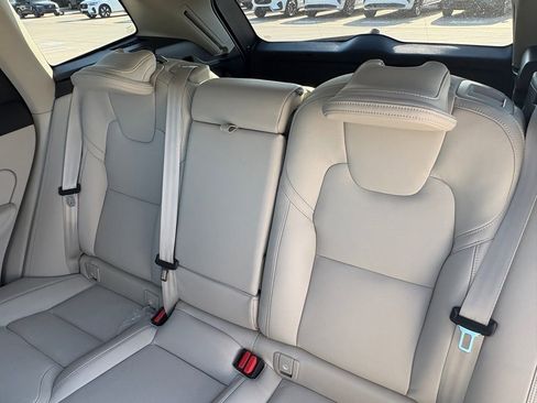 New 2026 Volvo XC60 T8 Ultra w/ Protection Package Premier image 24