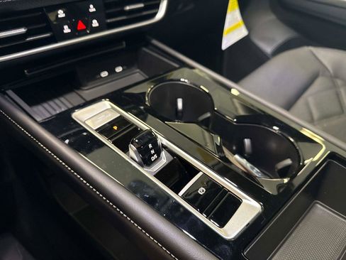 New 2026 Volkswagen Atlas SE image 27