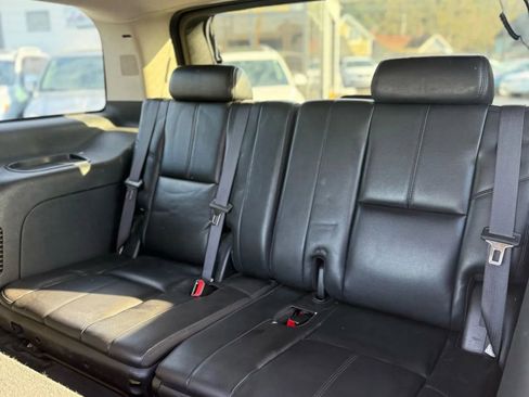 Used 2007 Chevrolet Tahoe LT w/ LT Preferred Equipment Group image 7