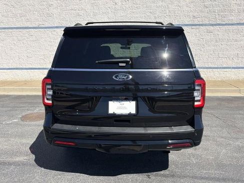 Used 2023 Ford Expedition Limited RWD image 10