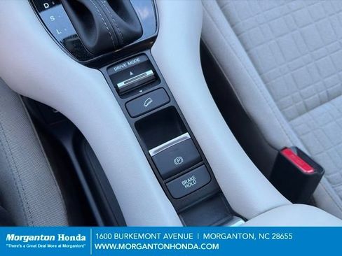 Used 2024 Honda HR-V LX image 24