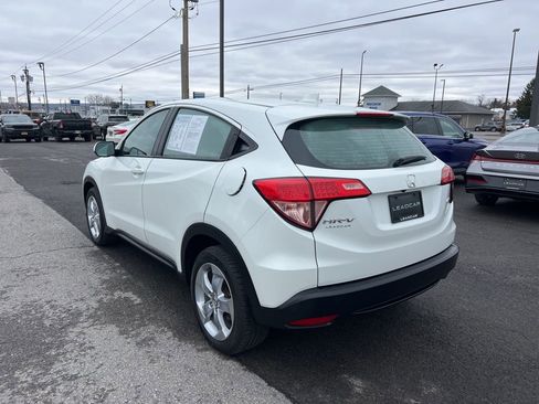 Used 2016 Honda HR-V LX image 3