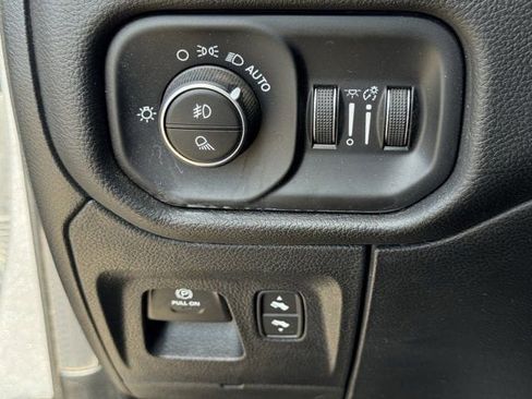 Used 2023 RAM 1500 Laramie AWD/4WD image 24