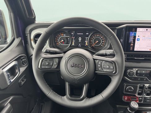 New 2026 Jeep Gladiator Sport AWD/4WD image 16