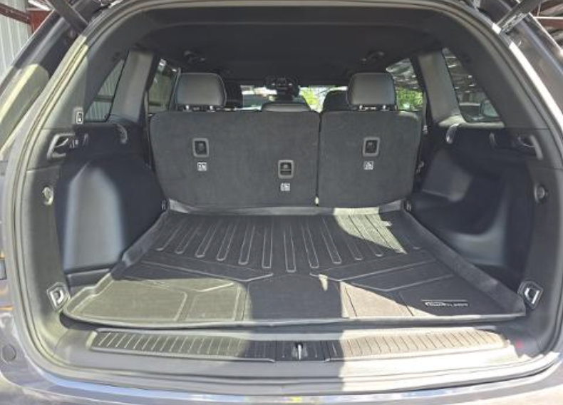 Used 2023 Jeep Grand Cherokee Altitude AWD/4WD image 23