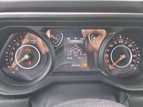 Used 2024 Jeep Wrangler Sport AWD/4WD image 31