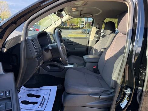 Used 2022 Nissan Frontier S w/ Technology Package RWD image 13