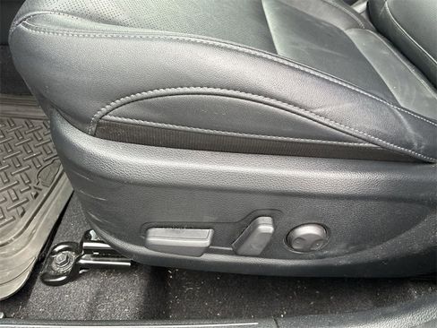 Used 2024 Kia Seltos SX image 12