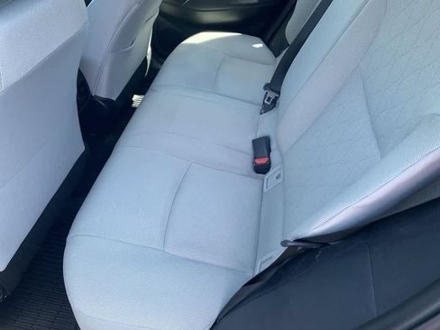 Used 2026 Toyota Corolla Cross L image 21