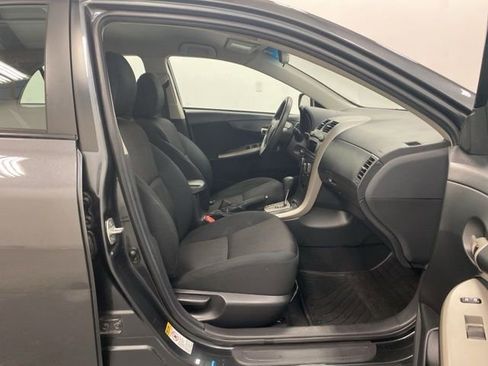 Used 2011 Toyota Corolla S image 21