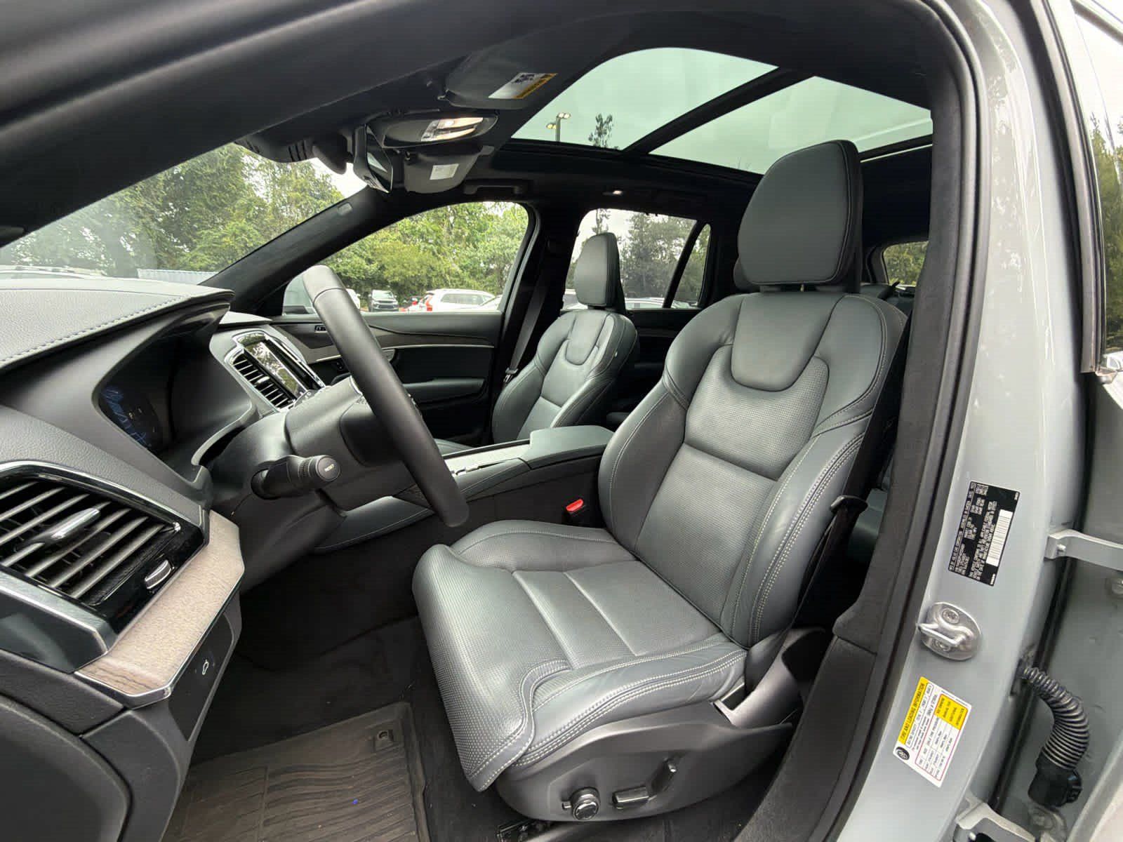 Used 2024 Volvo XC90 B6 Ultimate w/ Lounge Package AWD/4WD image 27
