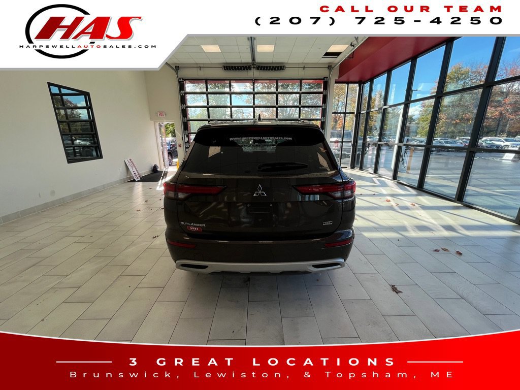 Used 2022 Mitsubishi Outlander SEL AWD/4WD image 4