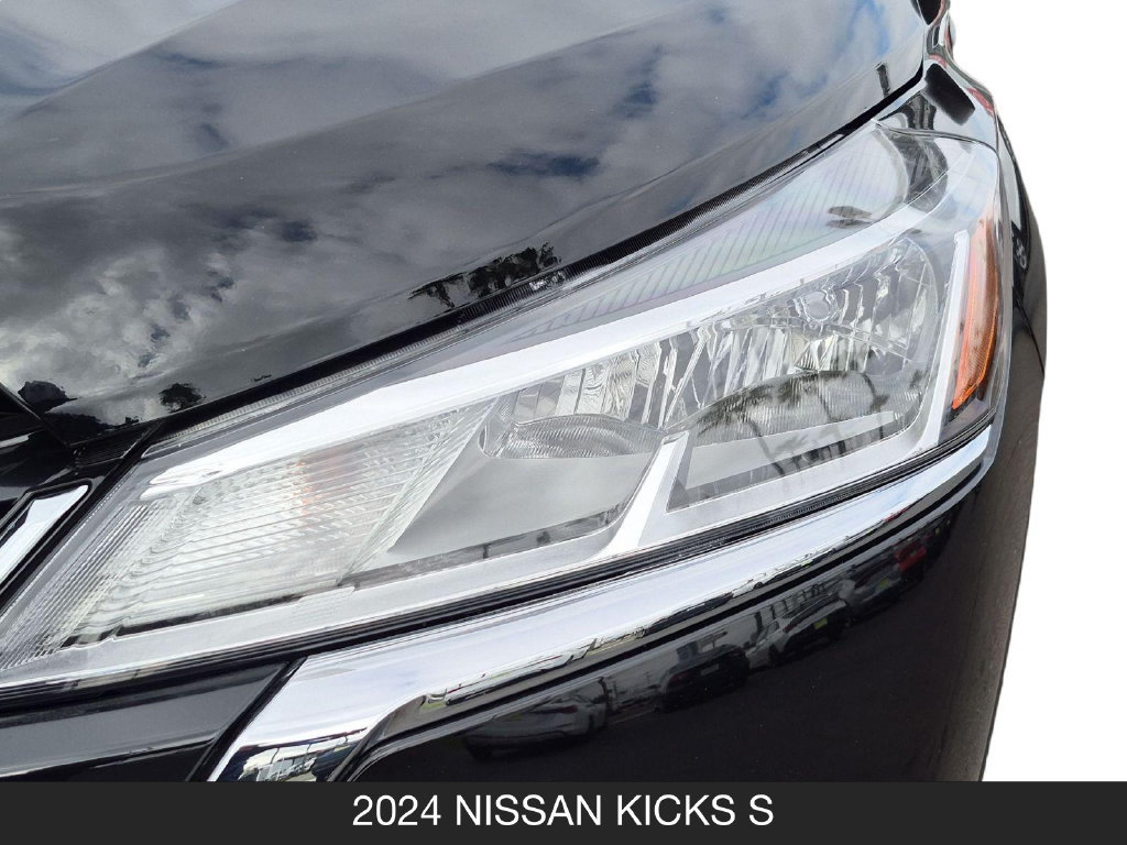 Certified 2024 Nissan Kicks S FWD image 10
