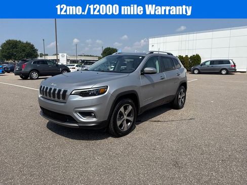 Used 2019 Jeep Cherokee Limited image 4