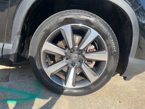 Used 2023 Honda Pilot Elite image 35